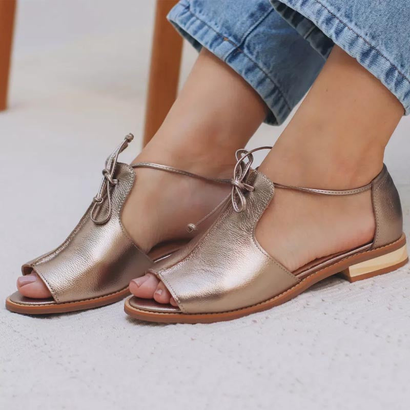 LILLIANA | SANDALIAS DE PIEL CON CORREA