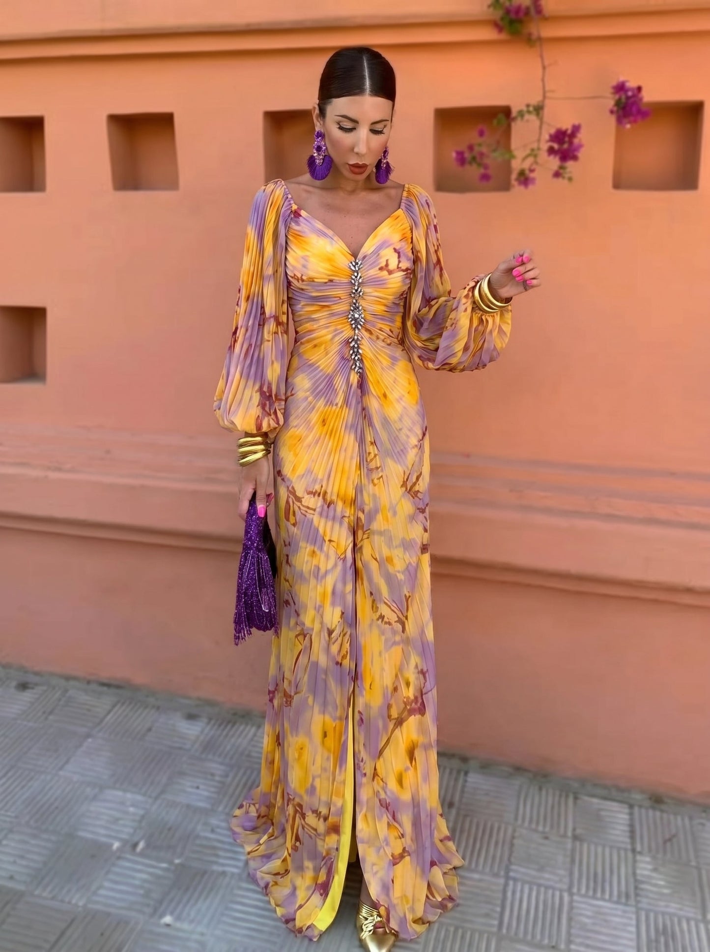 Isadorea | Vestido largo floral con escote en V profundo