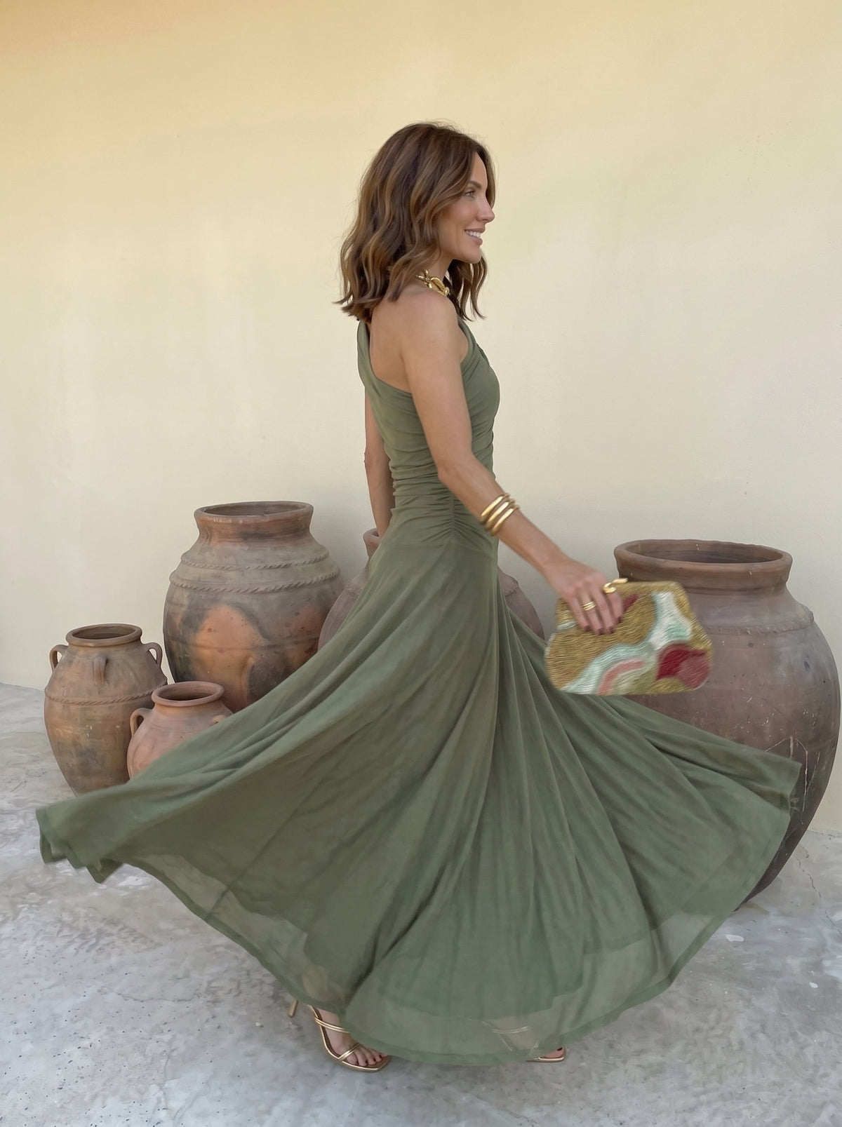 Córdoba | Vestido largo hombros descubiertos en tres tonos